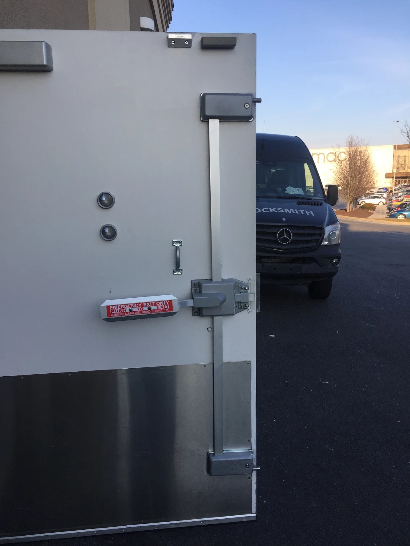 Commercial Emergency Exit Door with Door Bar