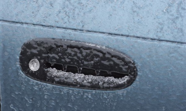 Four Ways to De-Ice a Car Lock
