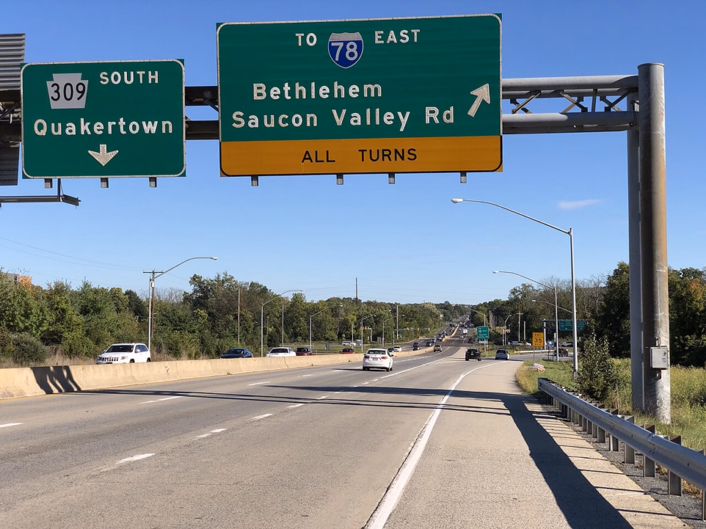 View south along Pennsylvania State Route 309 at the exit for Saucon Valley Road in Upper Saucon Township, Lehigh County